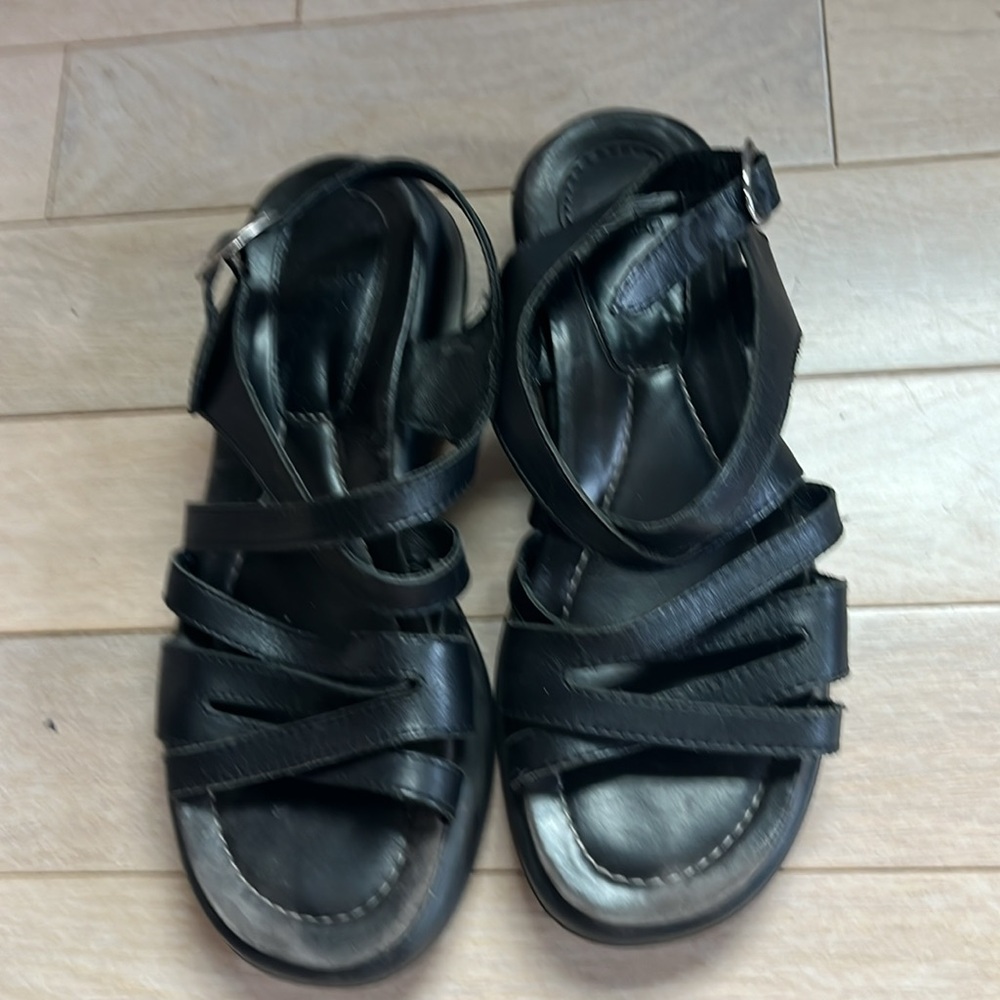 Dansko chunky black strappy  sandals
